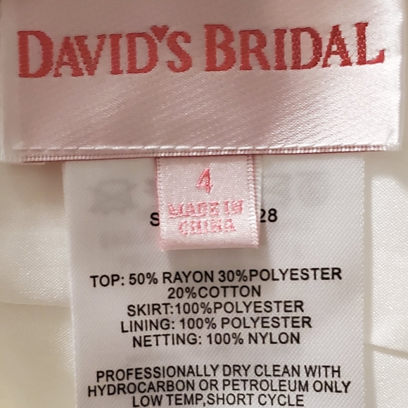 David's Bridal Flower Girl Dress, size 4 - Picture 4 of 5